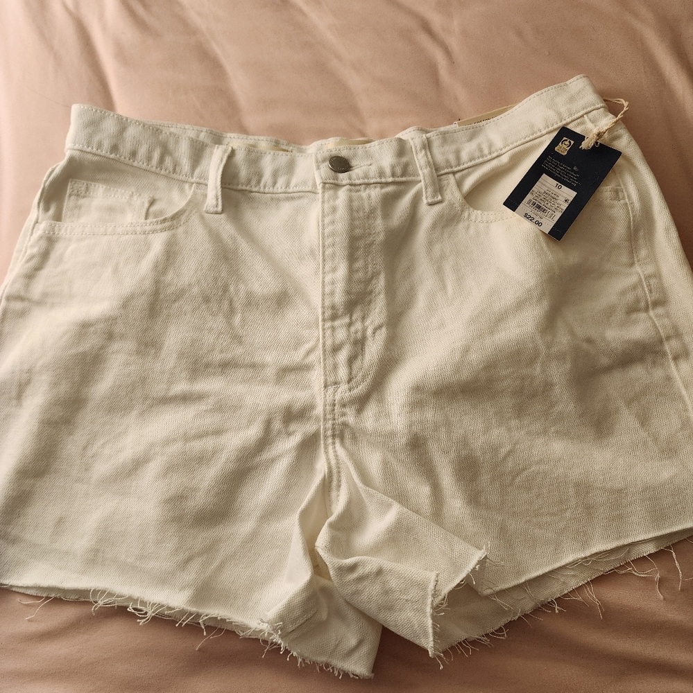 Universal Thread White Boyfriend Shorts
